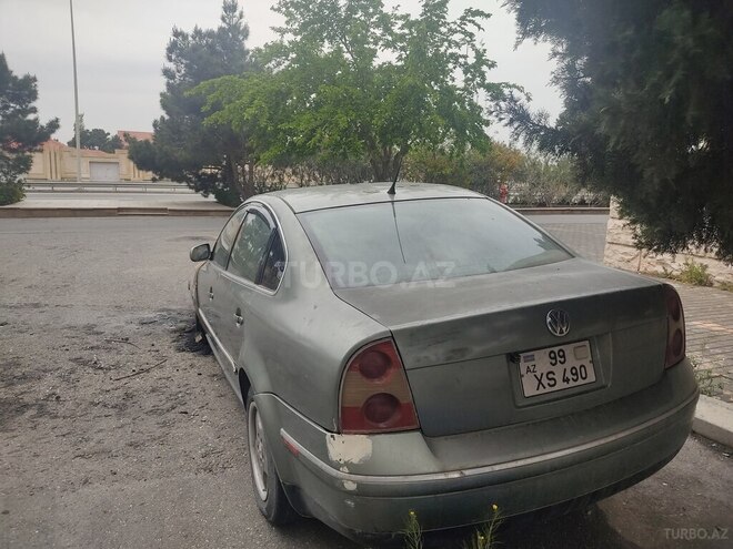 Volkswagen Passat 2003, 190,000 km - 1.8 л - Bakı