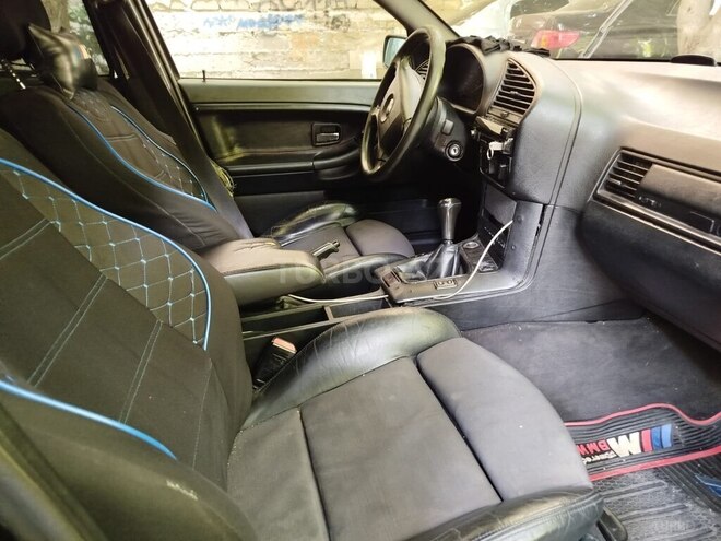 BMW 320 1993, 497,000 km - 2.0 l - Bakı