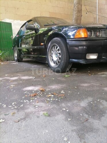 BMW 320 1993, 497,000 km - 2.0 l - Bakı