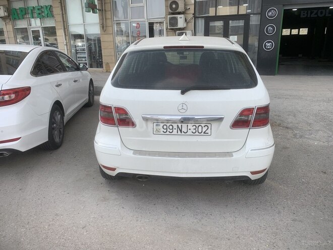 Mercedes B 180 2009, 104,621 km - 1.7 л - Bakı