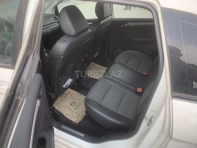 Mercedes B 180 2009, 104,621 km - 1.7 л - Bakı