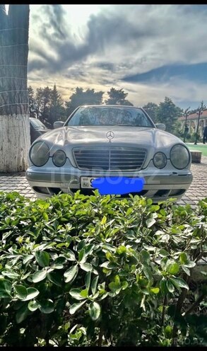 Mercedes E 220 d 2001, 389,569 km - 2.0 l - İmişli