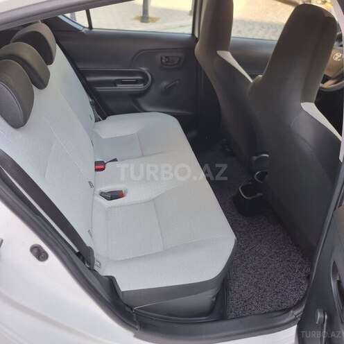 Toyota Aqua 2019, 121,000 km - 1.5 l - Bakı