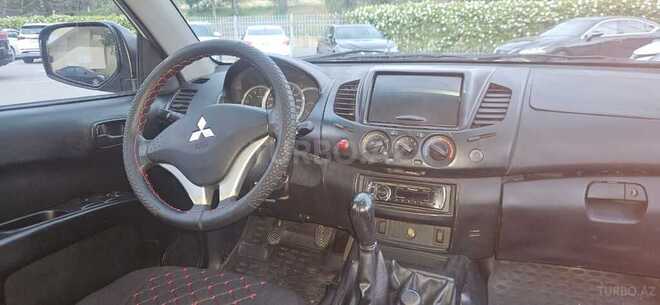 Mitsubishi L200 2014, 310,000 km - 2.5 l - Bakı