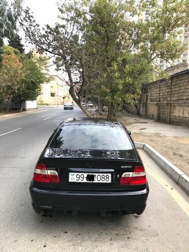BMW 330 2003, 288,000 km - 3.0 l - Bakı