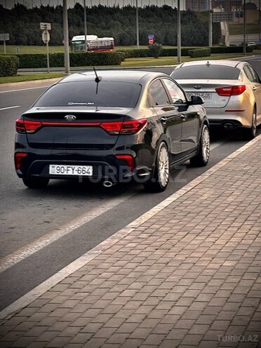 Kia Rio 2018, 175,000 km - 1.6 l - Bakı