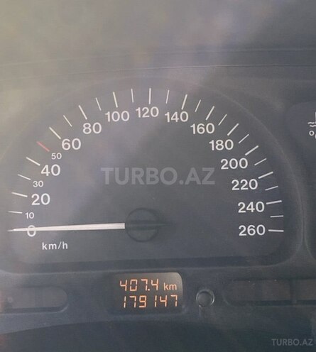 Opel Vectra 1996, 1,179,147 km - 2.0 l - Bakı