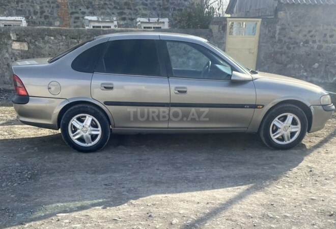 Opel Vectra 1996, 1,179,147 km - 2.0 l - Bakı