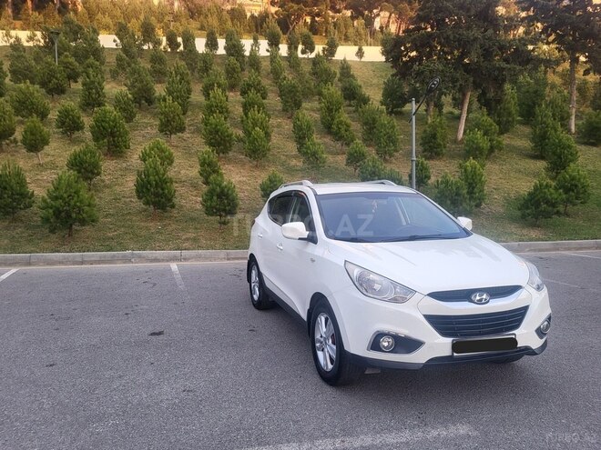 Hyundai ix35 2011, 290,000 km - 2.0 l - Bakı