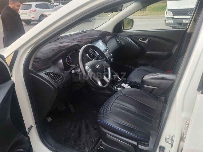 Hyundai ix35 2011, 290,000 km - 2.0 l - Bakı