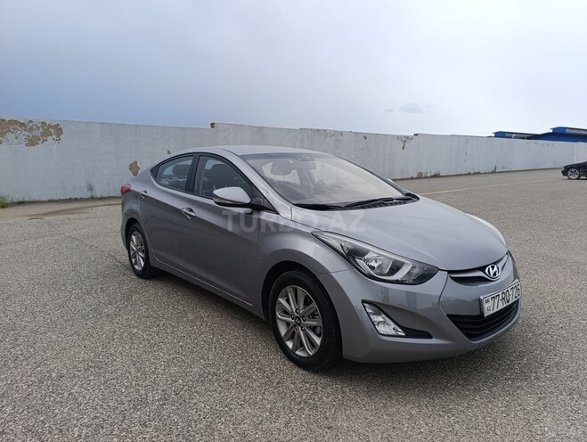 Hyundai Elantra 2015, 268,225 km - 1.6 l - Bakı