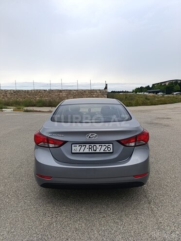 Hyundai Elantra 2015, 268,225 km - 1.6 l - Bakı
