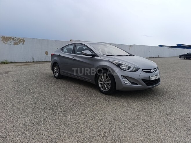 Hyundai Elantra 2015, 268,225 km - 1.6 l - Bakı