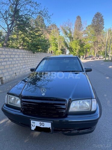Mercedes C 200 1999, 280,000 km - 2.0 л - Xaçmaz