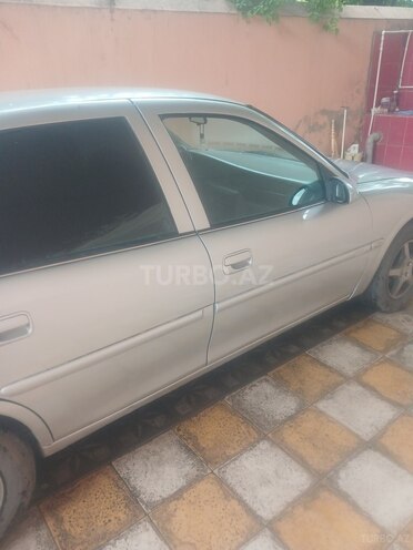 Opel Vectra 1996, 348,049 km - 1.8 l - Qazax
