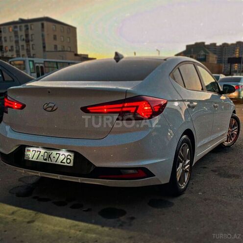 Hyundai Elantra 2019, 220,000 km - 2.0 l - Bakı
