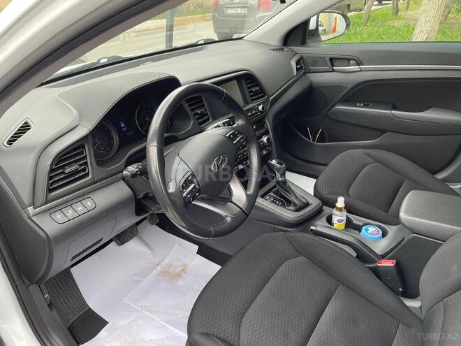 Hyundai Elantra 2019, 220,000 km - 2.0 l - Bakı