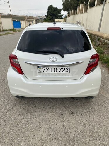 Toyota Vitz 2015, 110,000 km - 1.3 л - Bakı