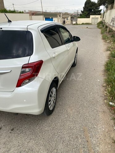 Toyota Vitz 2015, 110,000 km - 1.3 л - Bakı