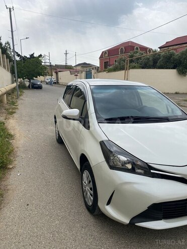 Toyota Vitz 2015, 110,000 km - 1.3 л - Bakı