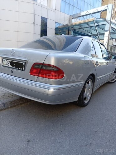 Mercedes E 320 2001, 280,000 km - 3.2 l - Bakı