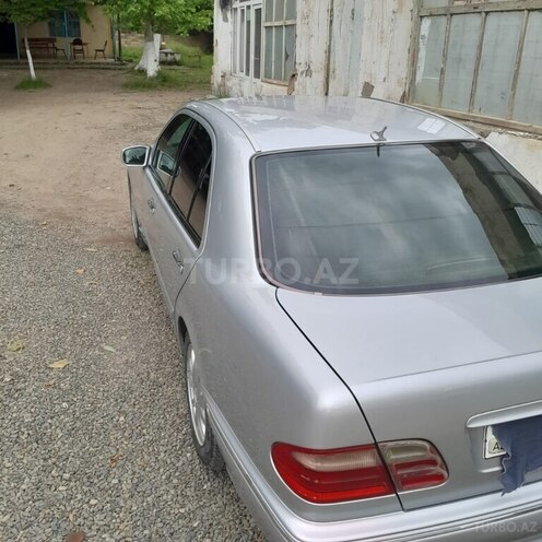 Mercedes C 200 2000, 380,000 km - 2.0 л - Lənkəran
