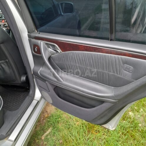 Mercedes C 200 2000, 380,000 km - 2.0 л - Lənkəran