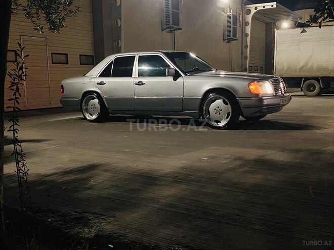 Mercedes E 220 1993, 493,000 km - 2.2 l - Bakı