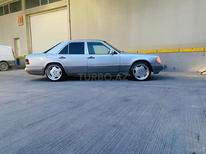 Mercedes E 220 1993, 493,000 km - 2.2 l - Bakı