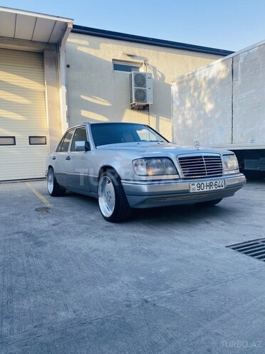 Mercedes E 220 1993, 493,000 km - 2.2 l - Bakı
