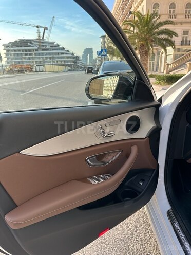 Mercedes E 300 2020, 27,300 km - 2.0 l - Bakı