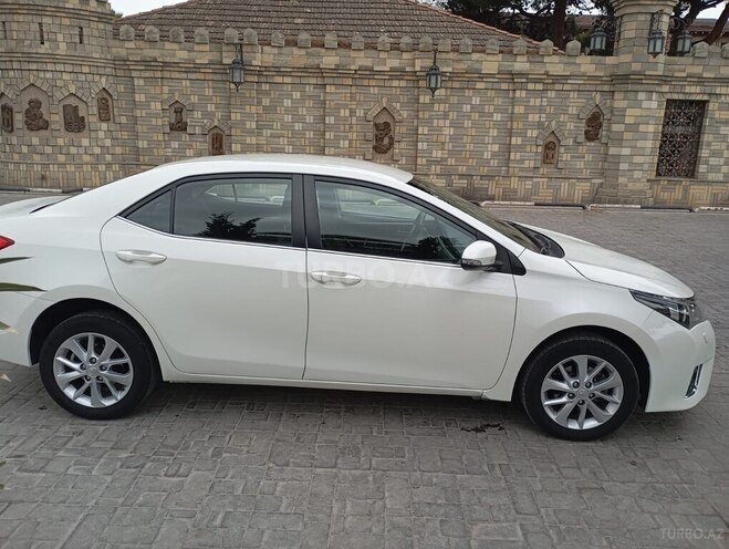 Toyota Corolla 2015, 157,000 km - 1.6 l - Bakı