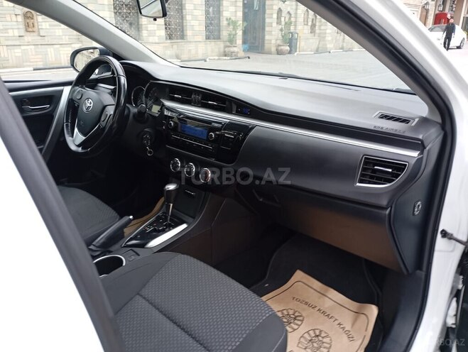 Toyota Corolla 2015, 157,000 km - 1.6 l - Bakı