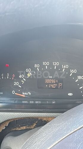 Mercedes A 160 2002, 300,964 km - 1.6 л - Bakı