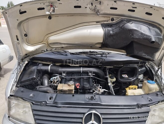 Mercedes Vito 112 2000, 355,000 km - 2.2 л - Bakı