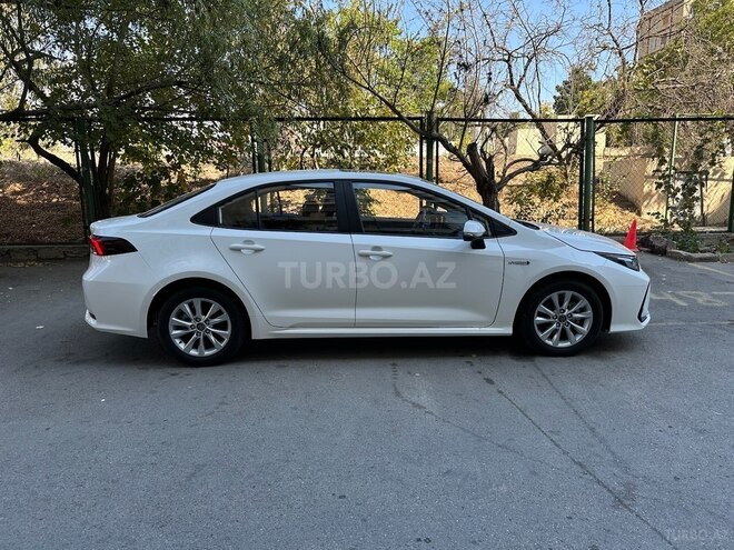 Toyota Corolla 2024, 14,500 km - 1.8 л - Bakı