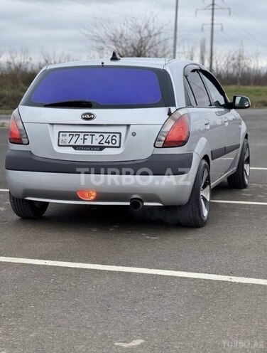 Kia Rio 2009, 200,000 km - 1.4 l - Qusar