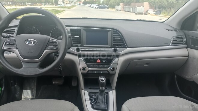 Hyundai Elantra 2016, 193,121 km - 2.0 l - Bakı