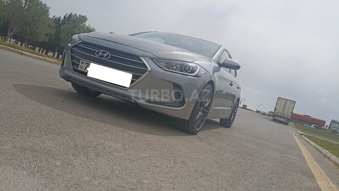 Hyundai Elantra 2016, 193,121 km - 2.0 l - Bakı