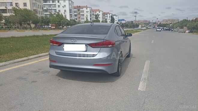 Hyundai Elantra 2016, 193,121 km - 2.0 l - Bakı