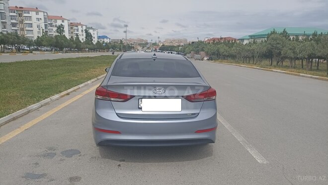 Hyundai Elantra 2016, 193,121 km - 2.0 l - Bakı