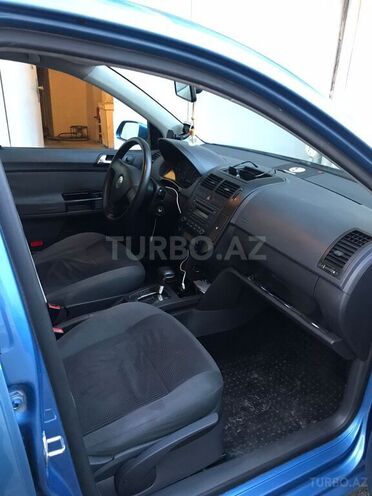 Volkswagen Polo 2008, 123,290 km - 1.4 l - Bakı