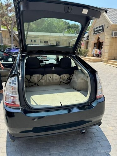 Toyota Prius-3