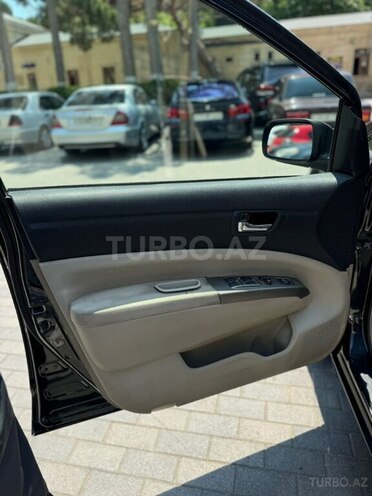 Toyota Prius-8