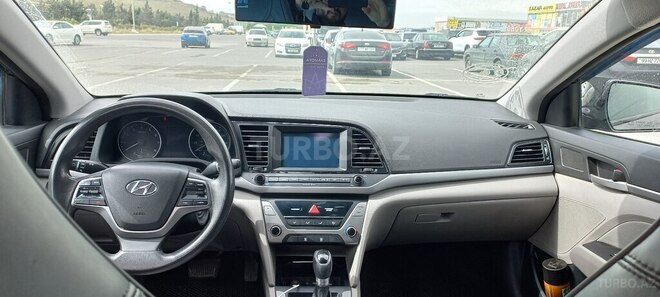 Hyundai Elantra 2016, 185,000 km - 2.0 l - Bakı