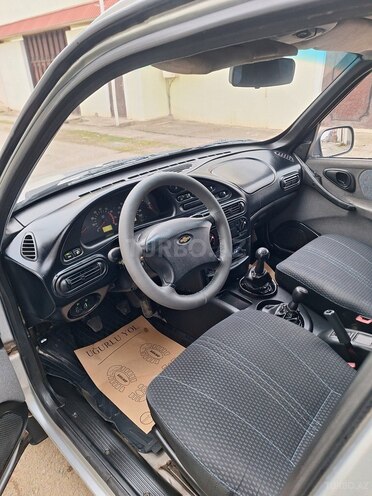 Chevrolet Niva 2005, 198,000 km - 1.8 l - Tovuz