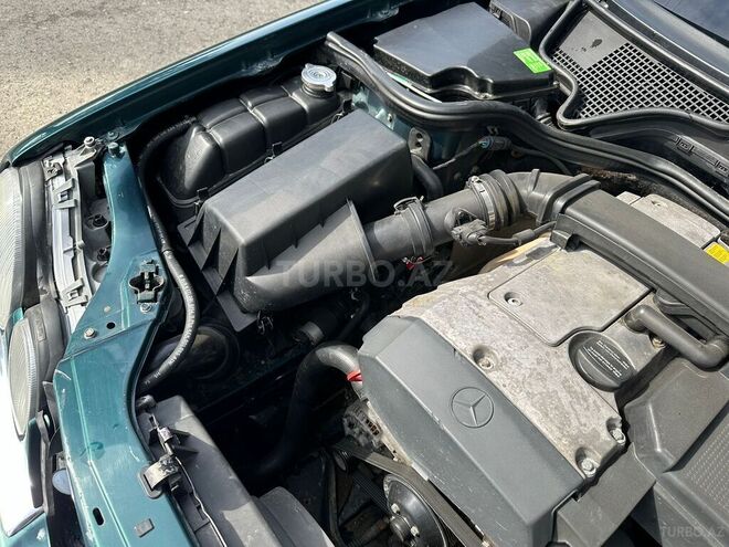Mercedes E 230 1996, 451,860 km - 2.3 l - Salyan