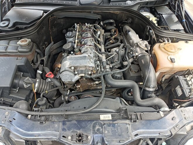 Mercedes C 220 d 1999, 430,000 km - 2.2 л - Bakı