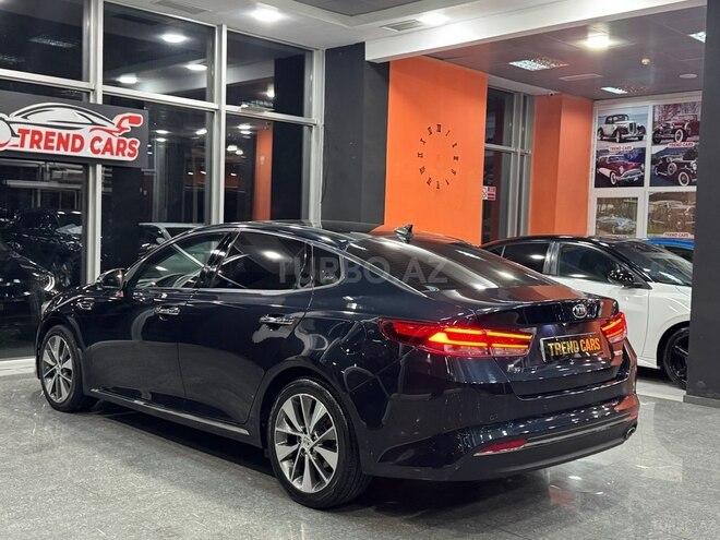 Kia K5-8