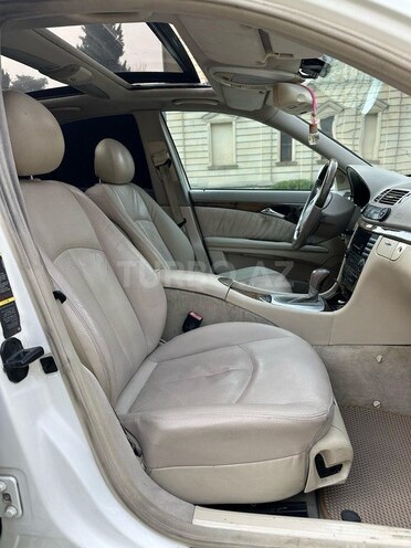 Mercedes E 240 2005, 310,000 km - 2.6 l - Bakı